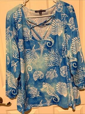 Onque Casuals Blue and White Seahorse Print Crisscross Blouse